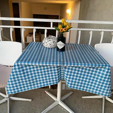 Matilda - Seaview & Parking Lägenhet