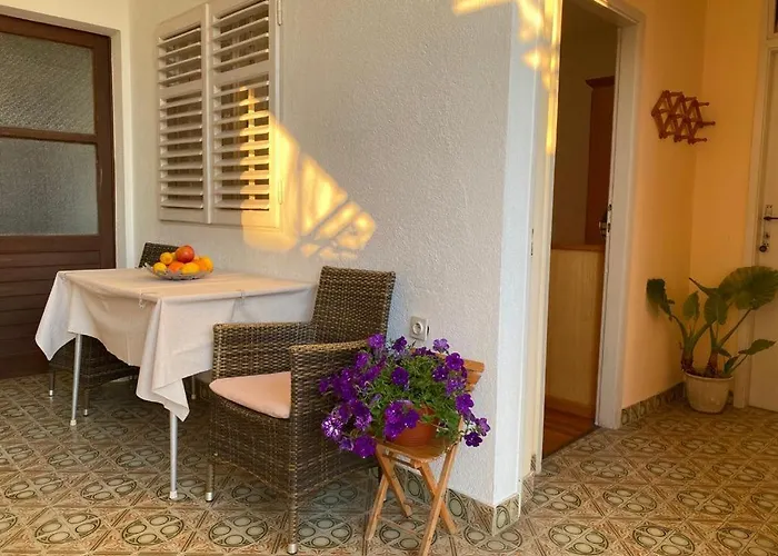 Matilda - Seaview & Parking