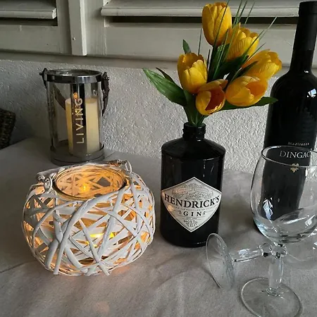 Matilda - Seaview & Parking Apartment